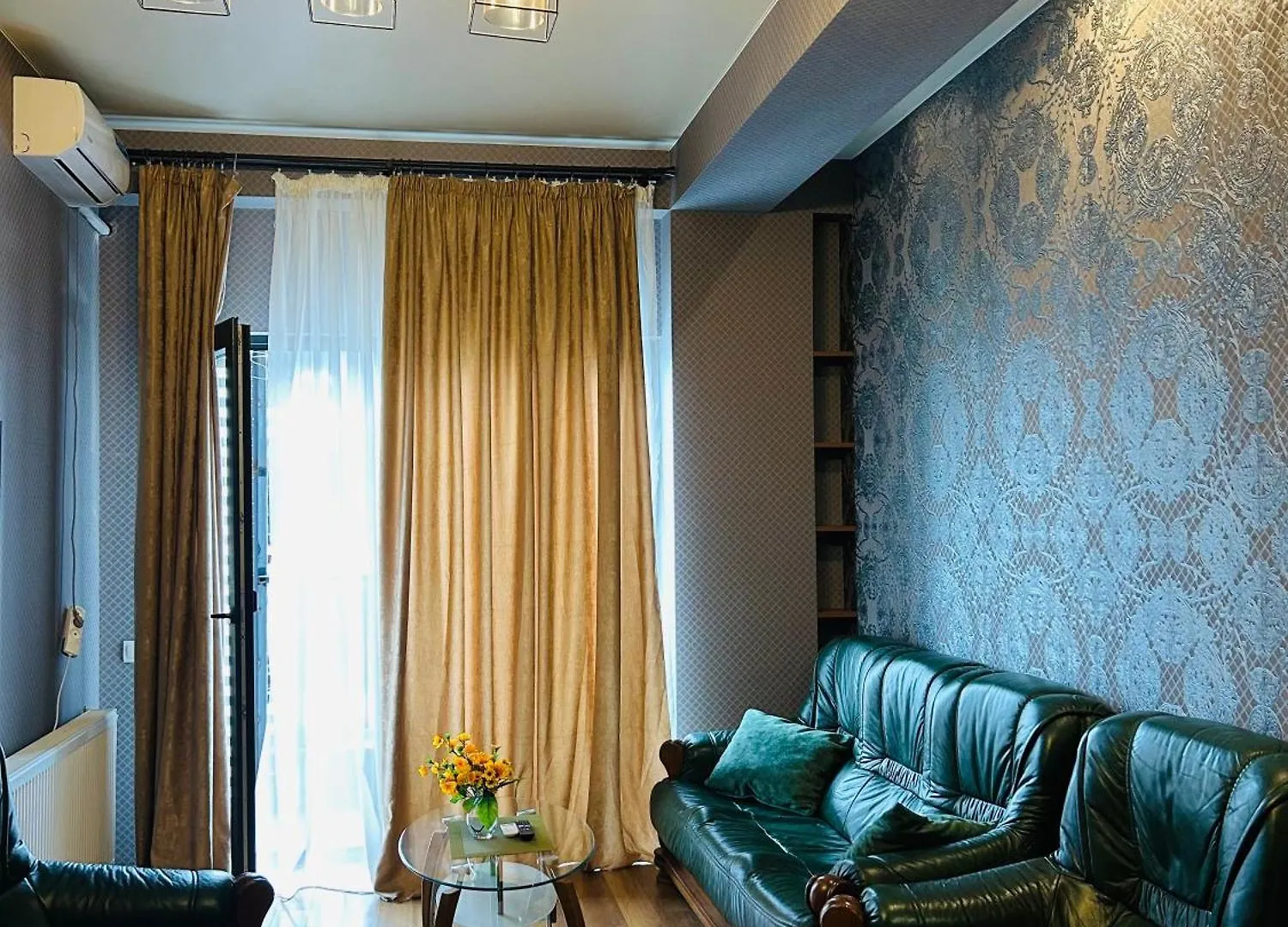 Apartment In Tbilisi Dadiani 0*,